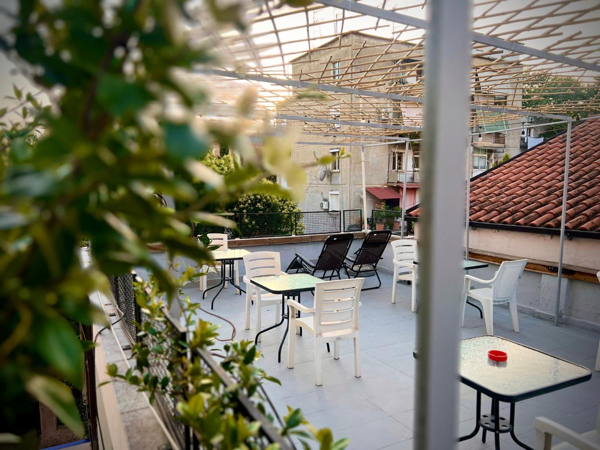 Budget Retreat Tirana & Studios المظهر الخارجي الصورة